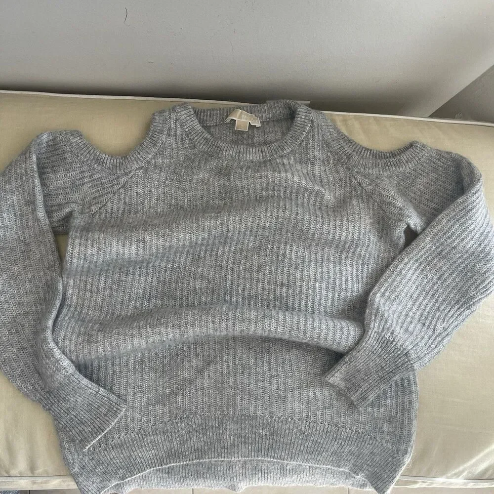 Michael Kors cold shoulder flounce Mohair Blend Gray Knit Ribbed Sweater size S